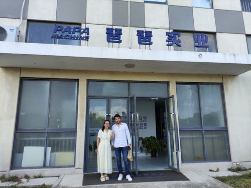 La marque argentine de crème glacée innove avec la production de boules d'énergie grâce à la machine papa de Shanghai