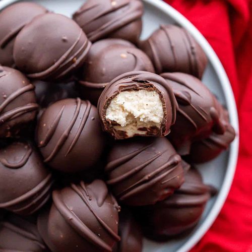 Derniers blogs de l'entreprise sur Une délégation d'entrepreneurs algériens visite notre entreprise, réalisant des résultats progressifs dans la production de boules de chocolat à la crème de noisette